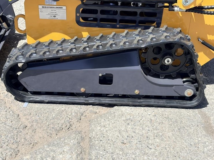 2026-zjg-zj-380-skid-steer-loader-image-8