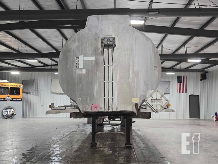 1983-trailmaster-tanker-image-7