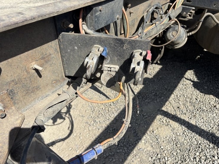 2000-kenworth-t800b-image-24