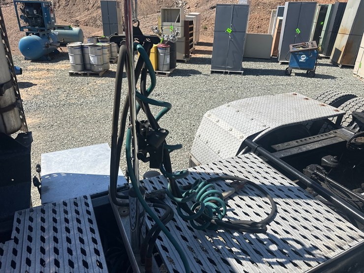 2008-peterbilt-386-image-20