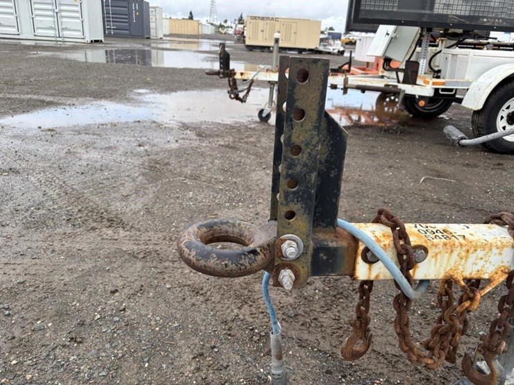 2006-ver-mac-cms-1584-towable-message-board-image-9