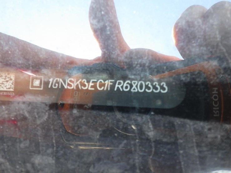 2015-chevrolet-tahoe-image-15