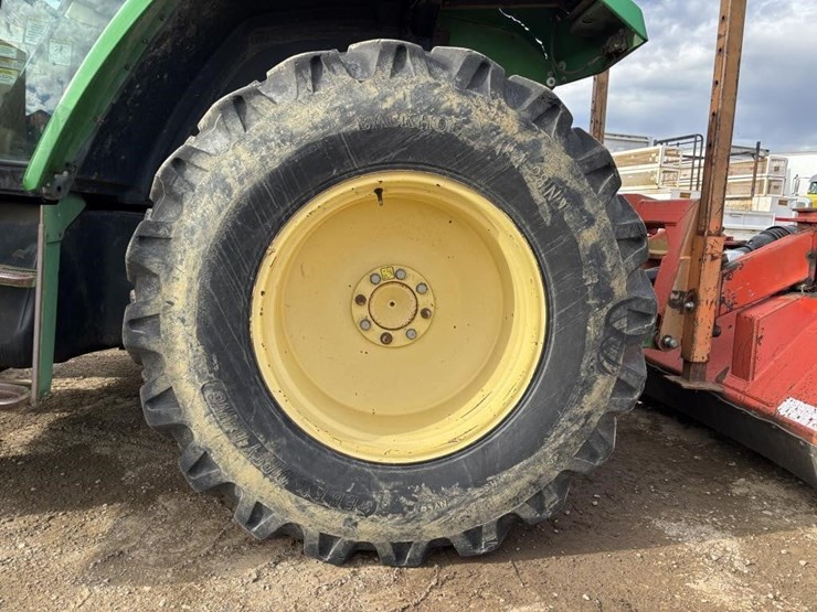 2001-john-deere-6410-image-33