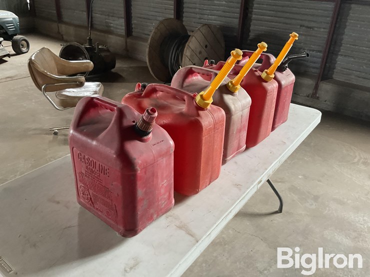 poly-fuel-cans-image-3