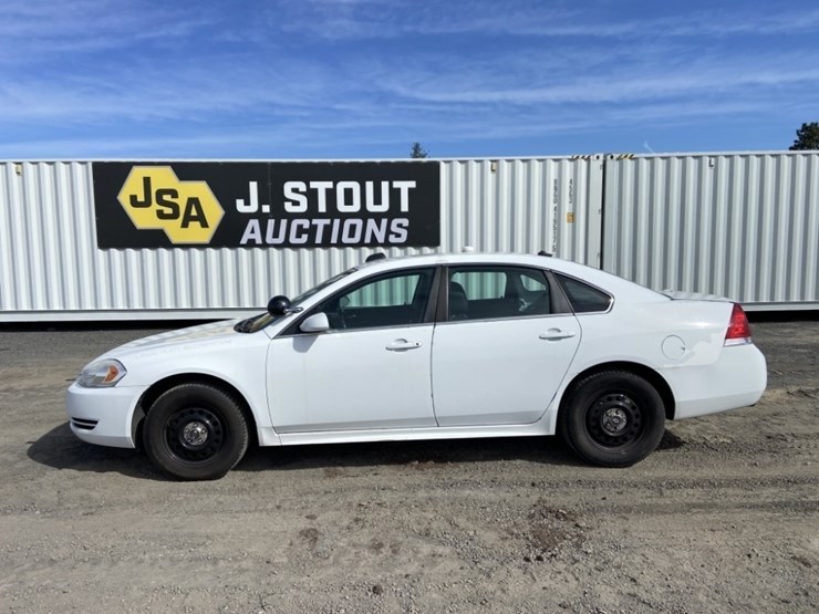 2011-chevrolet-impala-sedan-image-2