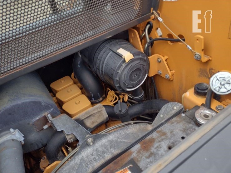 2001-case-60-xt-image-21