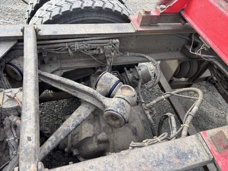 2019-kenworth-t880-image-24