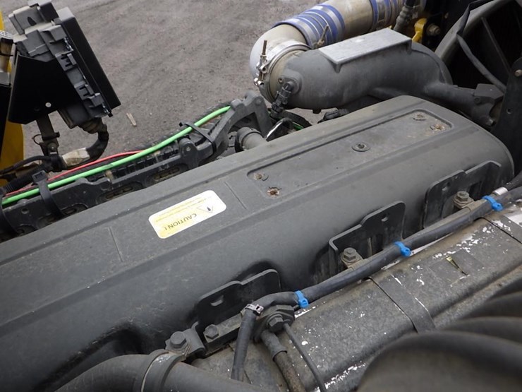 2016-kenworth-w900-image-64