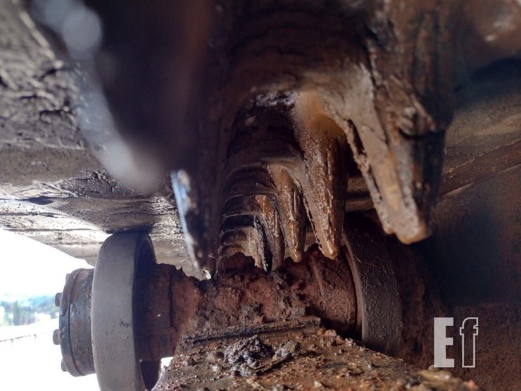 2012-morooka-mst600vd-image-21