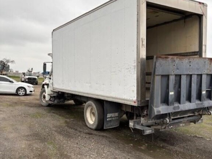 2006-international-durastar-4200-image-15