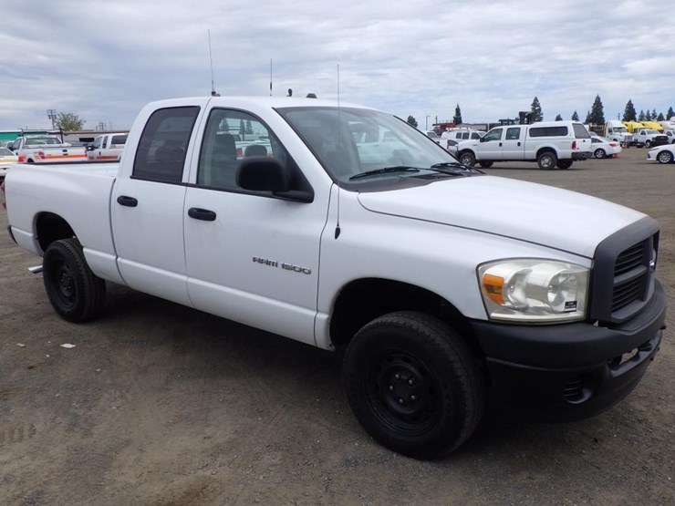 2007-dodge-ram-1500-image-2