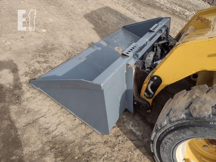 2011-caterpillar-256c-image-15