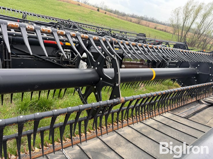 2021-mac-don-fd140-image-15