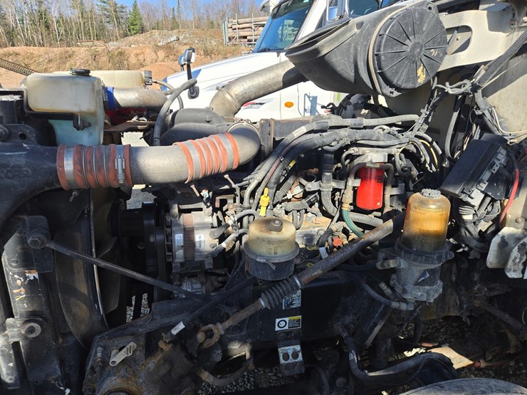 2013-peterbilt-386-image-47