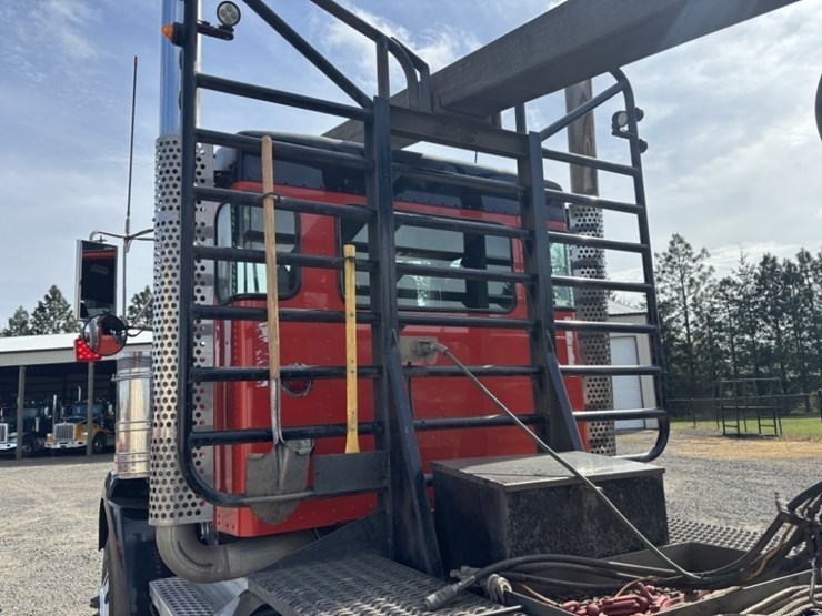 2013-kenworth-t800-image-21