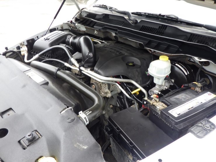 2014-dodge-1500-image-10