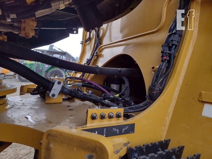 caterpillar-926m-image-33