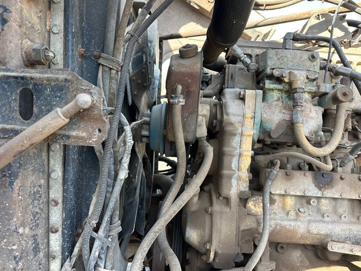 1984-ford-tractor-image-26