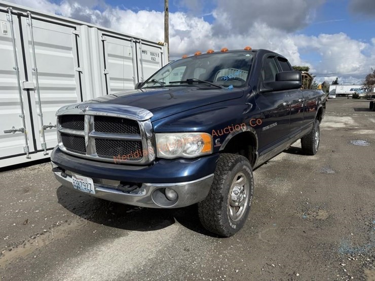 2004-dodge-ram-3500-image-1