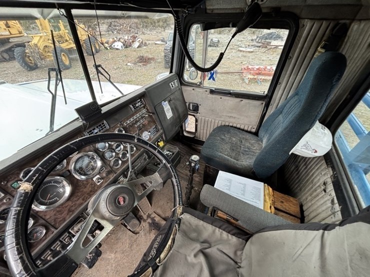 1990-kenworth-w900-image-36