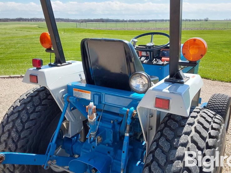 1996-ford-1320-image-17