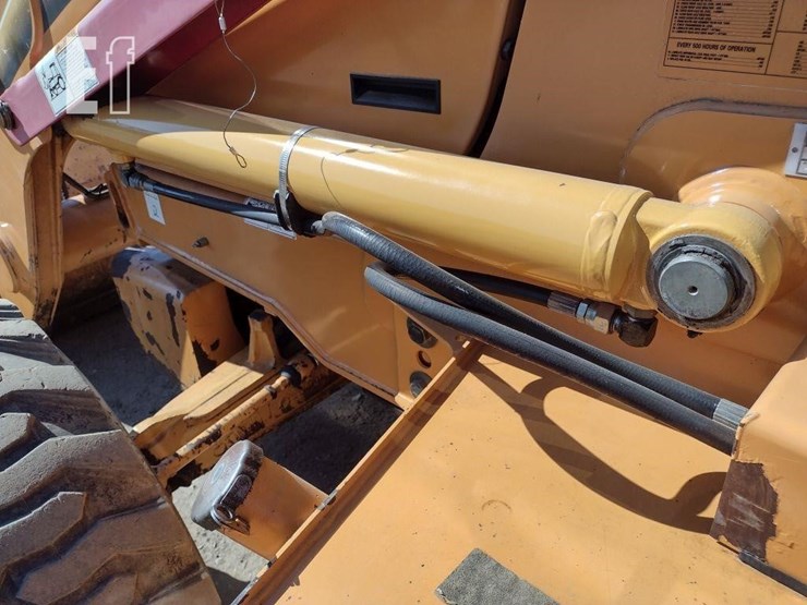 case-580m-turbo-image-19