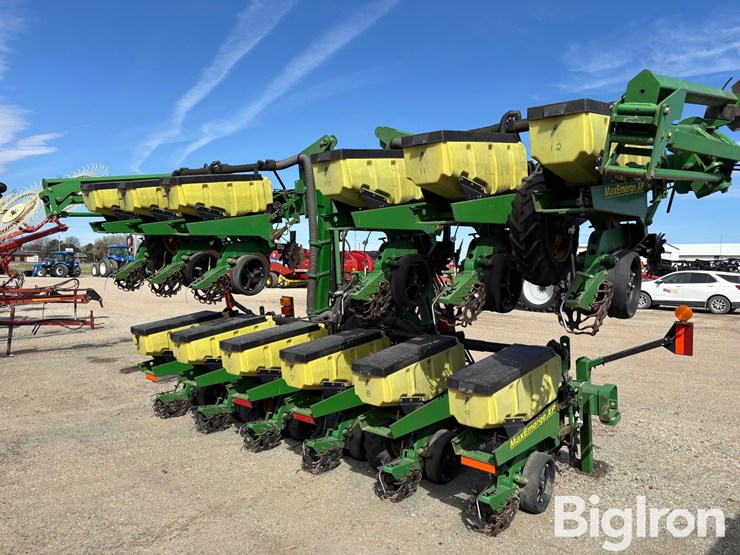 2009-john-deere-1720-image-5