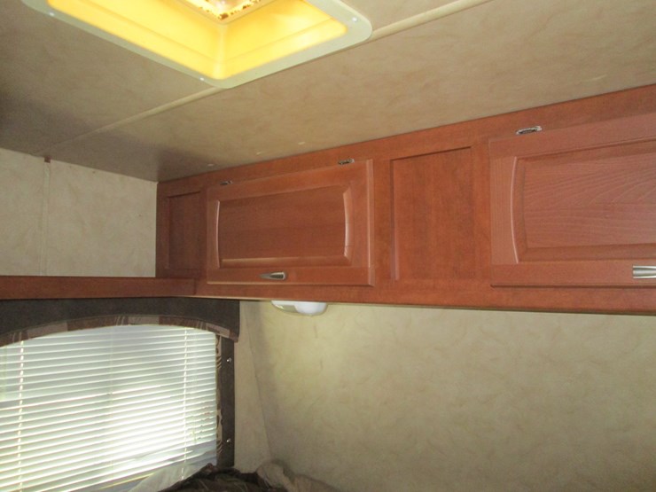 #36745-•-2011-forrest-river-stealth-24'-t/a-travel-trailer-4x4tsfw22bc009247-image-16