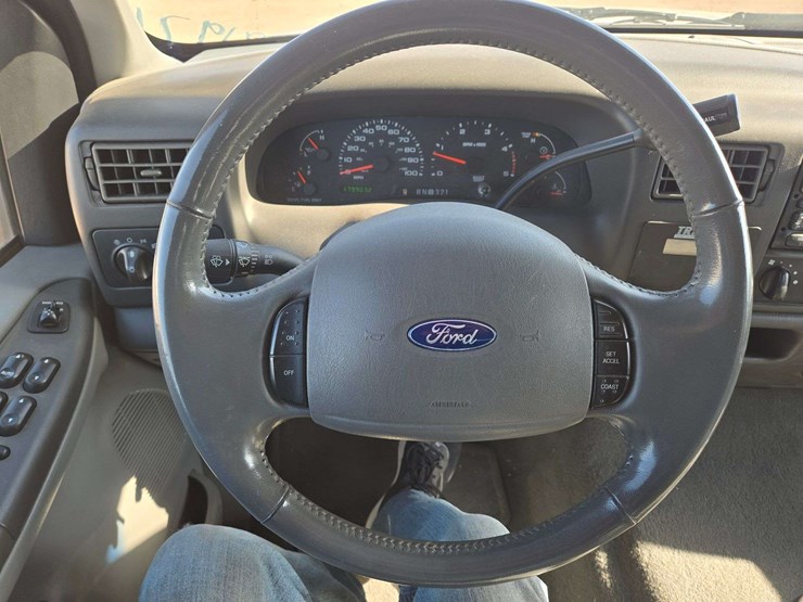 2003-ford-f450-image-19