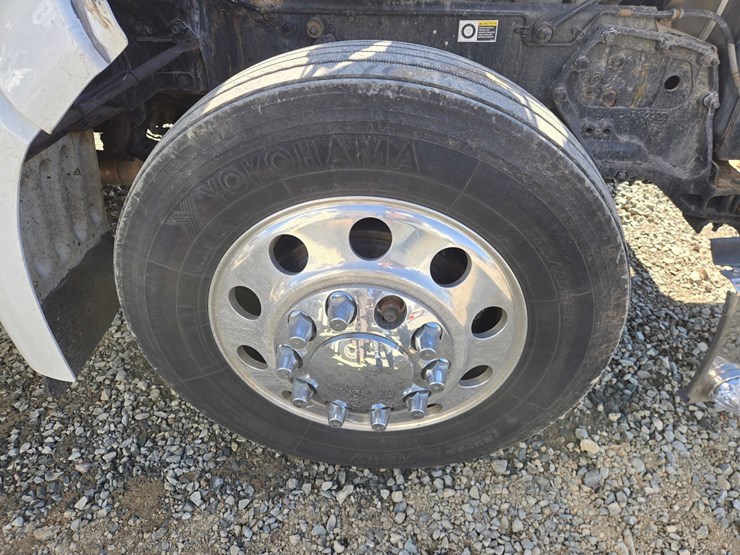 2013-peterbilt-386-image-71