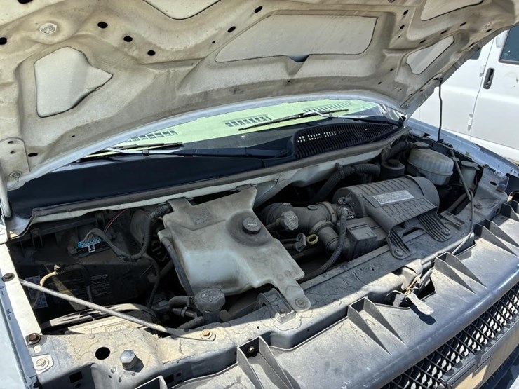 2007-chevrolet-express-2500-image-7