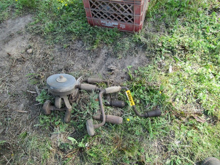 #45954-•-lot-of-(3)-hand-drills-image-1