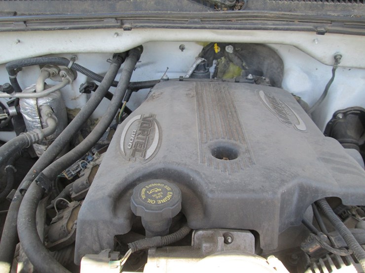 2001-chevrolet-3500-image-21