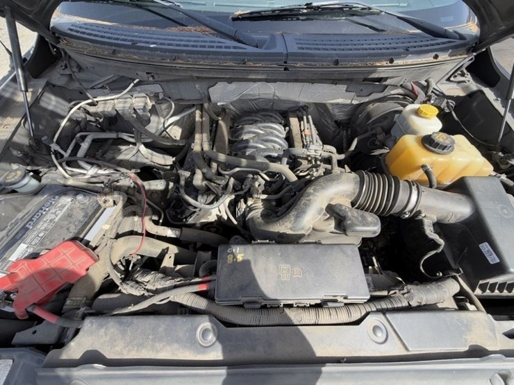 2014-ford-f150-xl-image-14