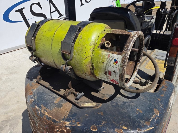 komatsu-fg25t-11-image-24