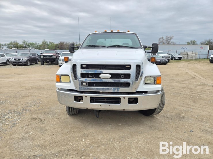 2005-ford-f650-xl-image-2