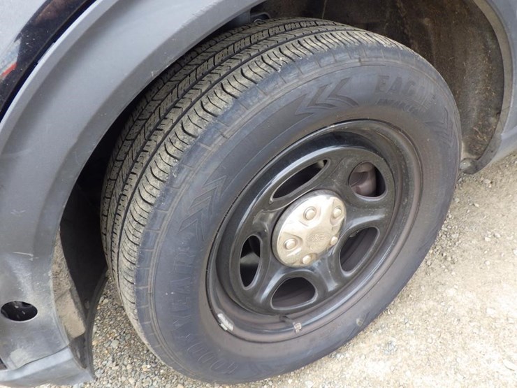 2024-ford-explorer-image-12