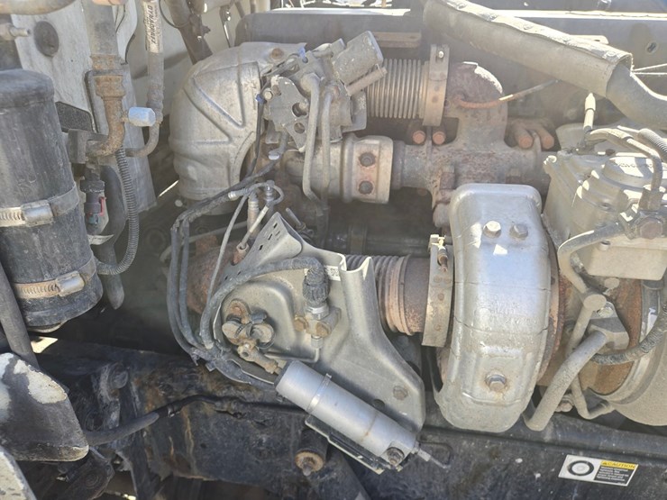 2013-peterbilt-386-image-46