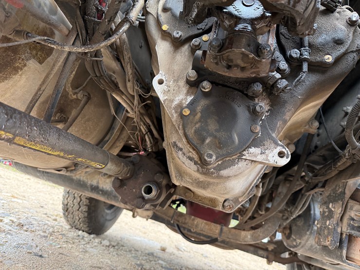 2009-mack-granite-gu713-image-8