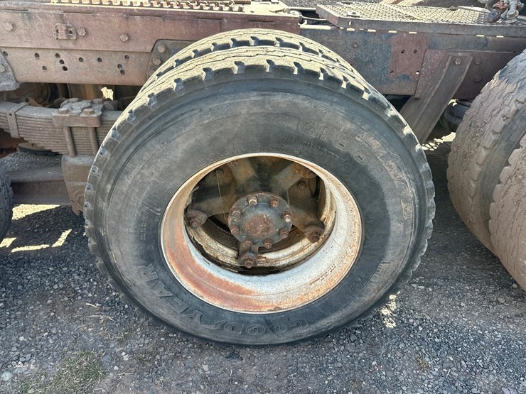 1984-ford-tractor-image-59