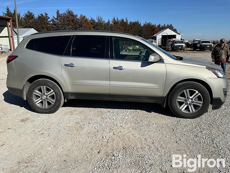 2016-chevrolet-traverse-image-4
