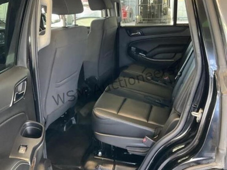 2019-chevrolet-tahoe-image-24