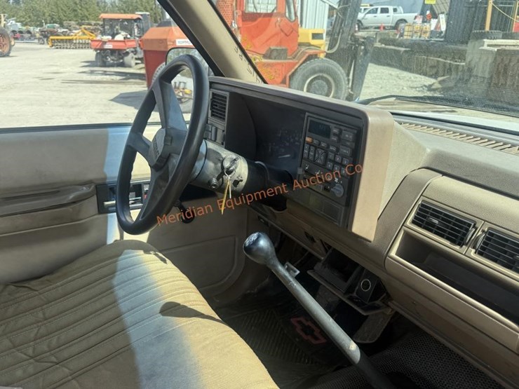 1992-chevrolet-cheyenne-1500-image-24