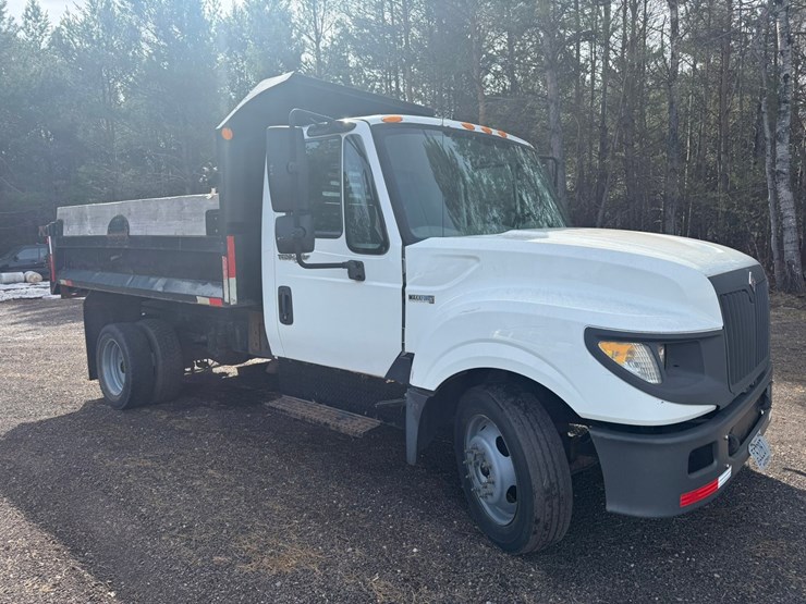 2011-international-terrastar-image-7