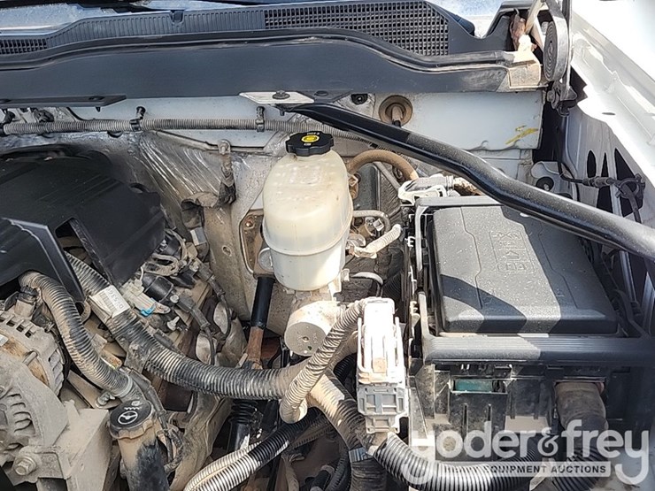 2018-chevrolet-silverado-3500hd-image-35