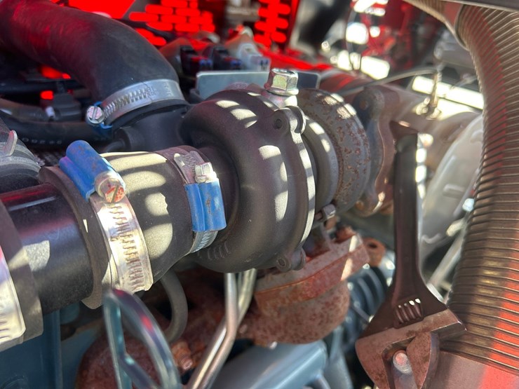 2023-massey-ferguson-8-image-32