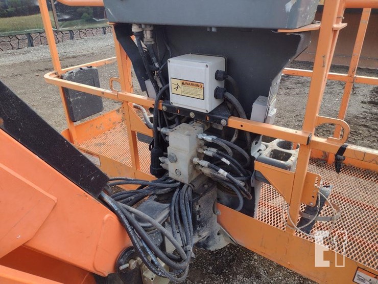 2008-jlg-860sj-image-12