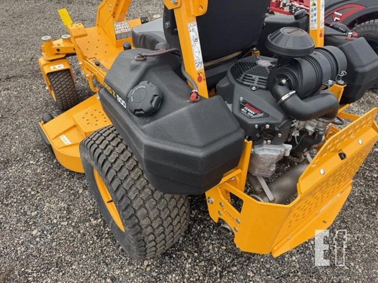 2022-cub-cadet-pro-z-960s-kw-image-12