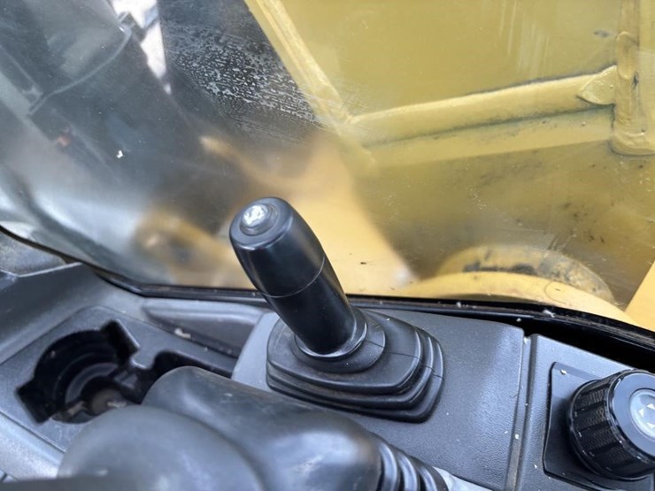 2020-caterpillar-308cr-image-32