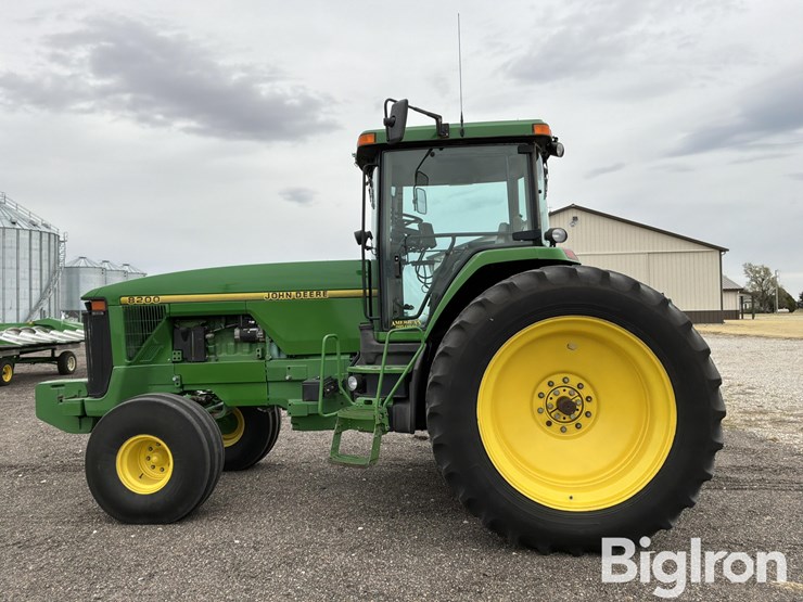1995-john-deere-8200-image-8
